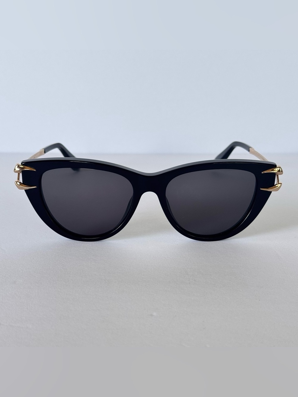 Roberto Cavalli SRC031 0700 Women’s Black Cat Eye Sunglasses Gold Hardware 55-17
